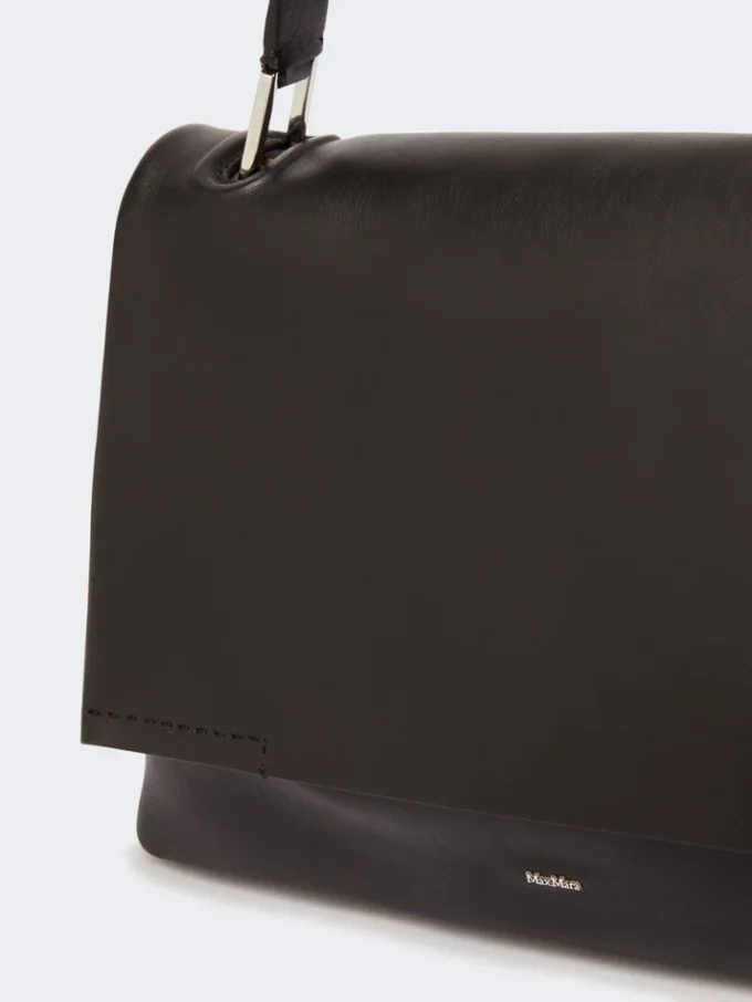 Sac à main en cuir Archetipo, noir Sac à main en cuir Archetipo, noir