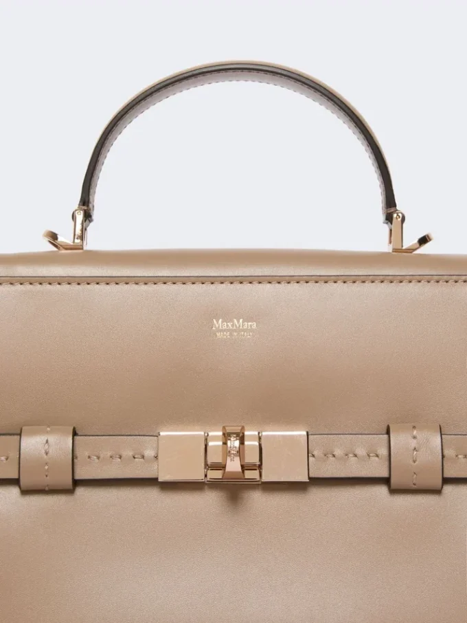 Sac à main en cuir lisse, couleur boue