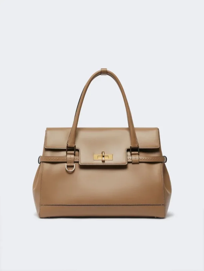 Sac à main en cuir naturel, couleur boue Sac à main en cuir naturel, couleur boue