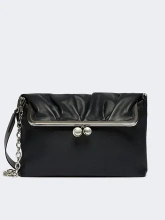 sac pasticcino enveloppe en cuir nappa brillant bleu outremer 1 330x440 - Sac Pasticcino enveloppe en cuir nappa brillant, bleu outremer
