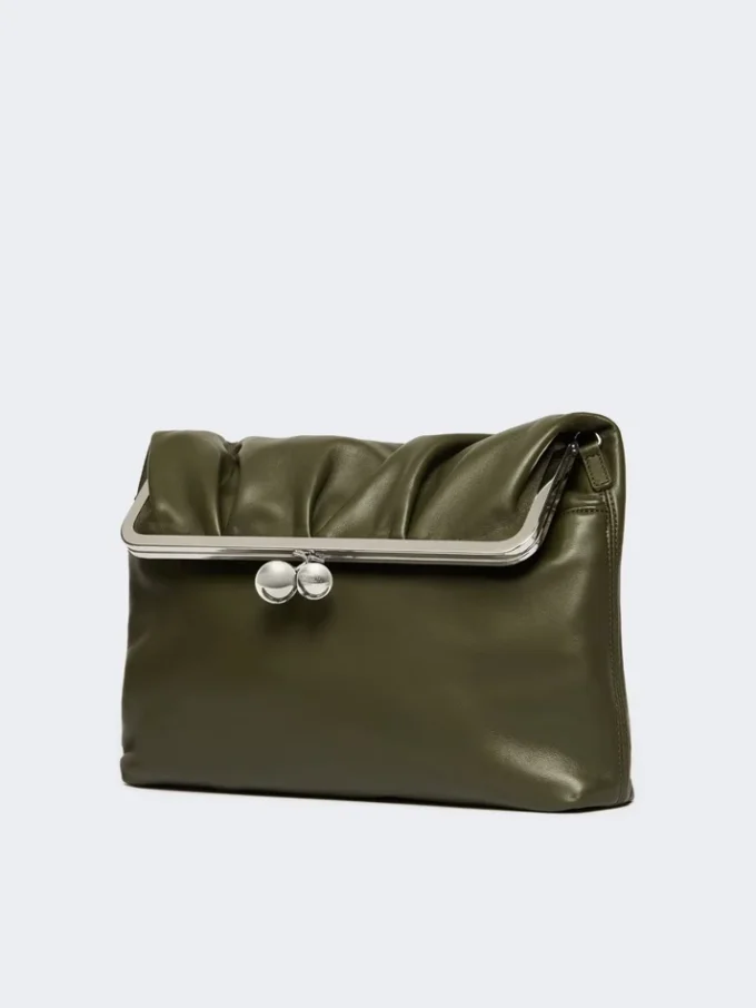 Sac Pasticcino enveloppe en cuir nappa brillant, vert foncé
