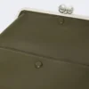 Sac Pasticcino enveloppe en cuir nappa brillant, vert foncé