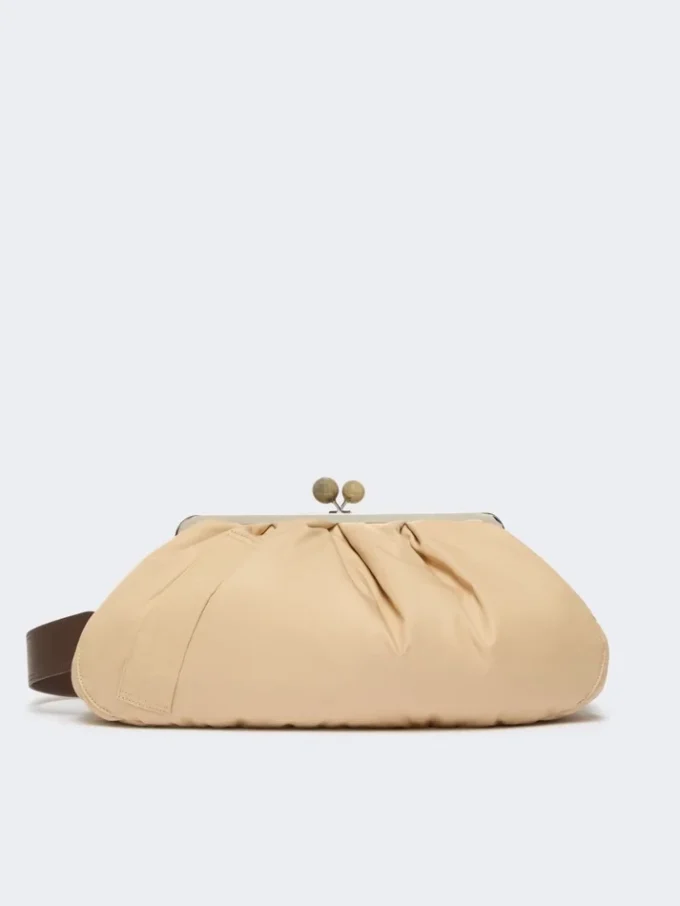 Sac Pasticcino extra-large rembourré en gabardine technique, beige Sac Pasticcino extra-large rembourré en gabardine technique, beige
