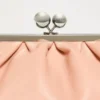 Sac Pasticcino moyen en peau de mouton, rose antique