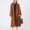 Sac Whitney 6 de Max Mara – moyen, brun ambré Sac Whitney 6 de Max Mara – moyen, brun ambré