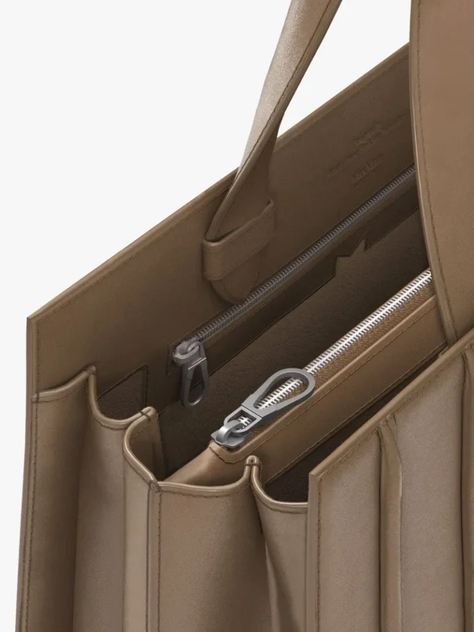 Sac Whitney 7 de Max Mara – grand format, couleur camel Sac Whitney 7 de Max Mara – grand format, couleur camel