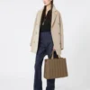 Sac Whitney 7 de Max Mara – grand format, couleur camel Sac Whitney 7 de Max Mara – grand format, couleur camel