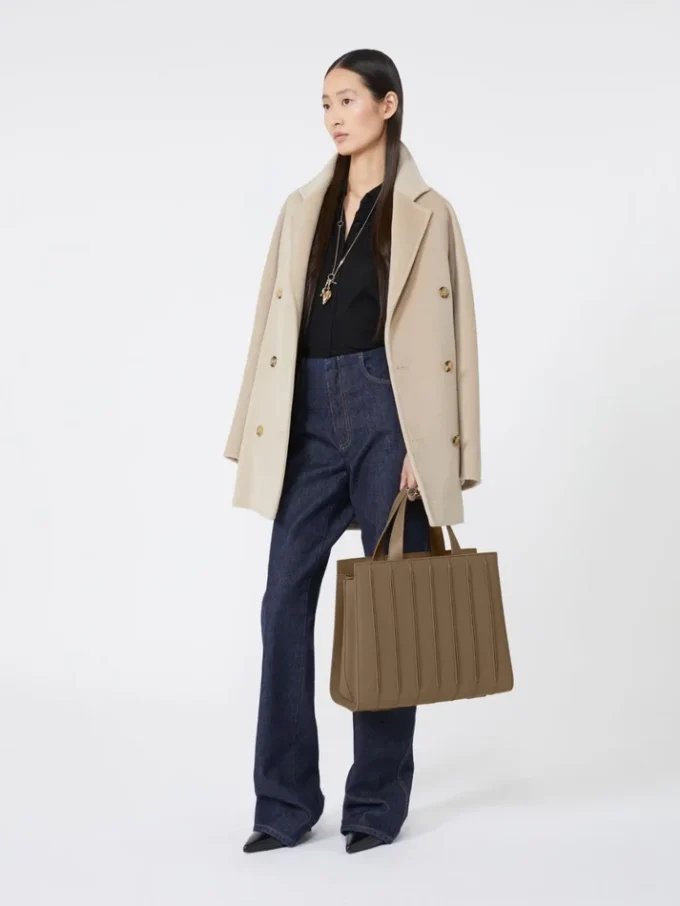 Sac Whitney 7 de Max Mara – grand format, couleur camel Sac Whitney 7 de Max Mara – grand format, couleur camel