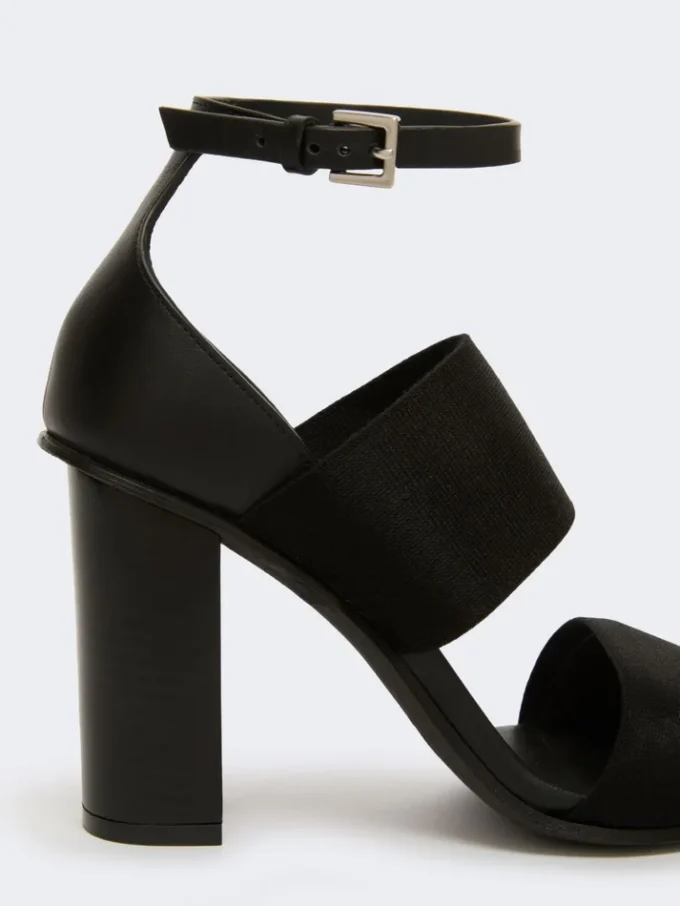 Sandales en cuir de veau et sangles élastiques, noires