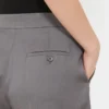 Short en gabardine de laine, gris moyen Short en gabardine de laine, gris moyen