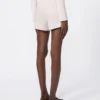 Short en toile de laine, mohair et soie, beige-rose Short en toile de laine, mohair et soie, beige-rose