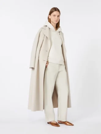 Manteau long en laine avec détail de demi-ceinture, couleur sable Manteau long en laine avec détail de demi-ceinture, couleur sable