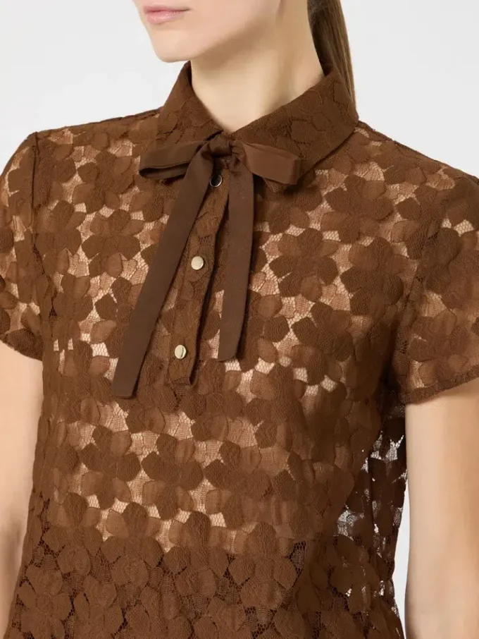T-shirt en dentelle, chocolat T-shirt en dentelle, chocolat