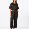 T-shirt en gaze de ramie et broderie anglaise, noir T-shirt en gaze de ramie et broderie anglaise, noir