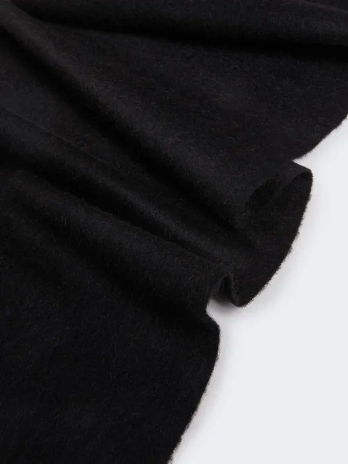 Étole camel brodée d’un monogramme, noir Étole camel brodée d’un monogramme, noir