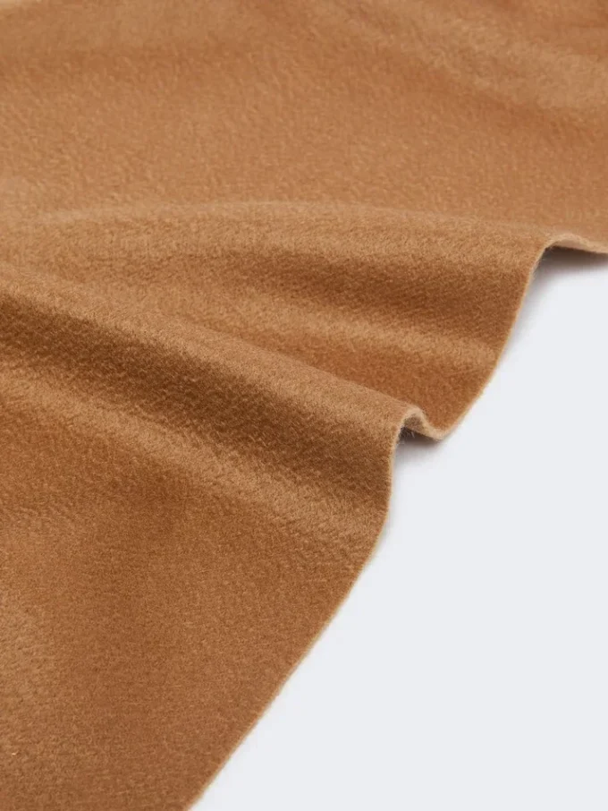 Étole en cachemire brodée d’un monogramme, beige Étole en cachemire brodée d’un monogramme, beige