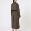 Trench-coat ample en sergé déperlant, vert Trench-coat ample en sergé déperlant, vert