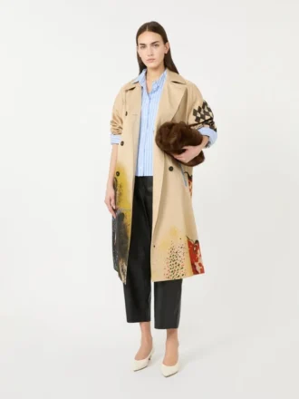 Trench-coat en gabardine imprimée hydrofuge, motif peau d’orient Trench-coat en gabardine imprimée hydrofuge, motif peau d’orient
