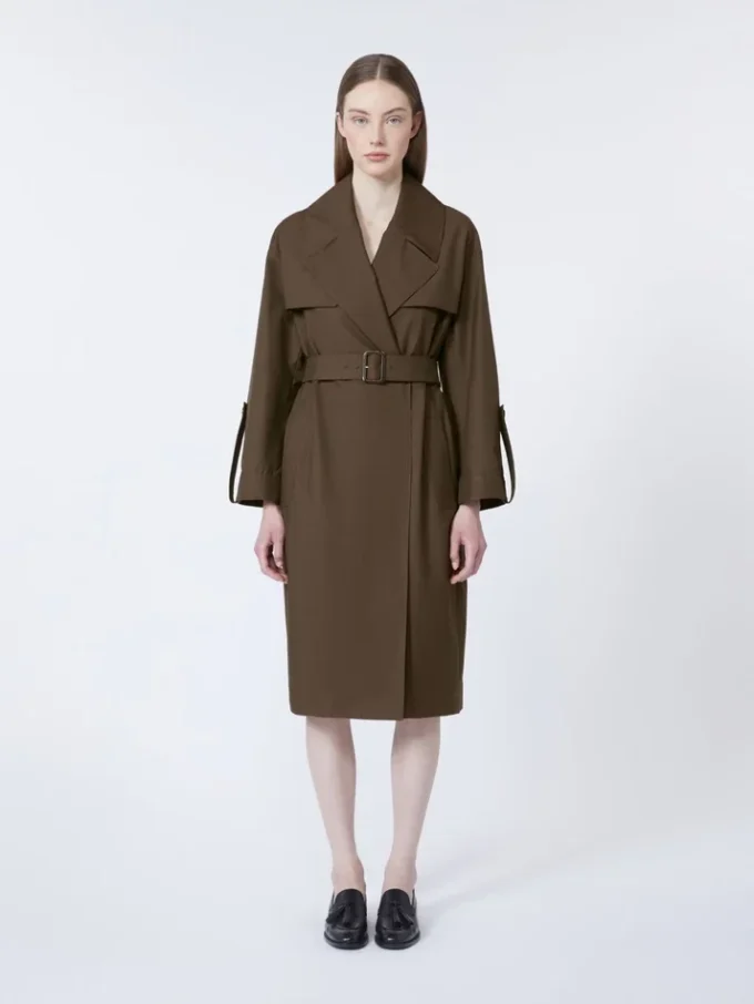 Trench-coat en sergé déperlant à ceinture, couleur chocolat Trench-coat en sergé déperlant à ceinture, couleur chocolat