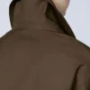 Trench-coat en sergé déperlant à ceinture, couleur chocolat Trench-coat en sergé déperlant à ceinture, couleur chocolat