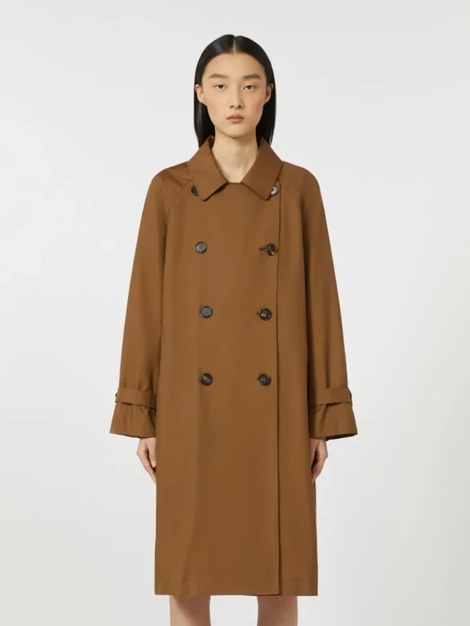 Trench-coat en sergé déperlant à double boutonnage, couleur tabac Trench-coat en sergé déperlant à double boutonnage, couleur tabac