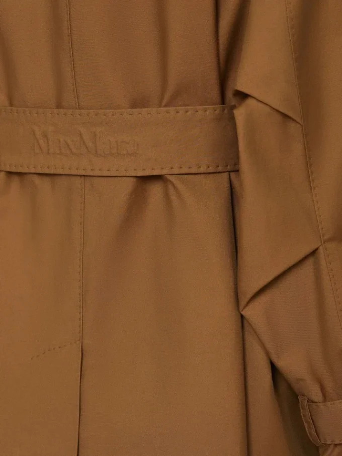 Trench-coat en sergé déperlant à double boutonnage, couleur tabac Trench-coat en sergé déperlant à double boutonnage, couleur tabac