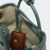 Très petit sac marin en raphia tressé, vert sauge