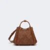 Très petit sac marin en tressage panier à motif losange, brun ambré Très petit sac marin en tressage panier à motif losange, brun ambré