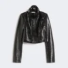 Veste courte en cuir verni à imprimé alligator, noir