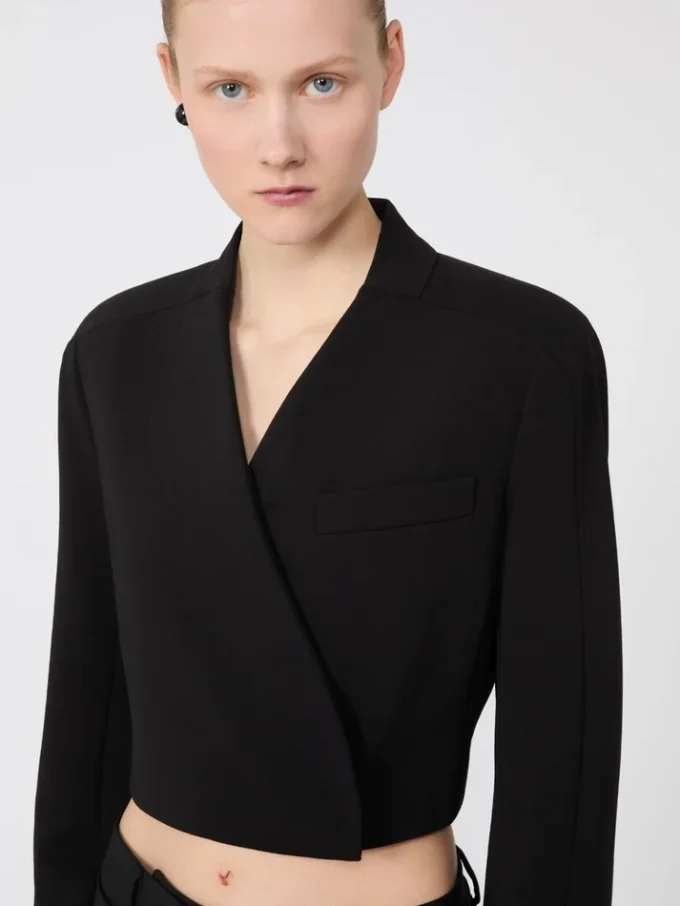 Veste courte en jersey, noire Veste courte en jersey, noire
