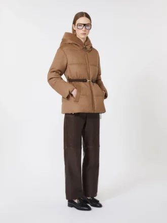 Veste courte en toile hydrofuge et duvet camel, couleur camel