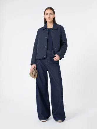Veste courte matelassée en tissu déperlant, bleu marine Veste courte matelassée en tissu déperlant, bleu marine