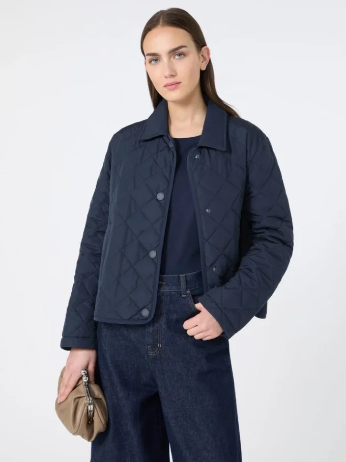 Veste courte matelassée en tissu déperlant, bleu marine Veste courte matelassée en tissu déperlant, bleu marine