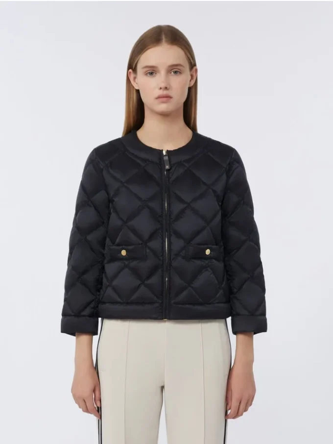 Veste courte matelassée en toile hydrofuge, noire