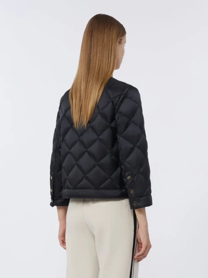 Veste courte matelassée en toile hydrofuge, noire