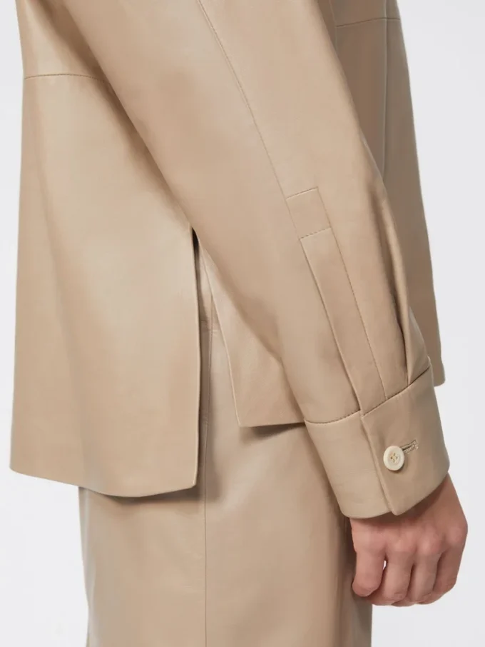 Veste en cuir nappa, couleur sable Veste en cuir nappa, couleur sable