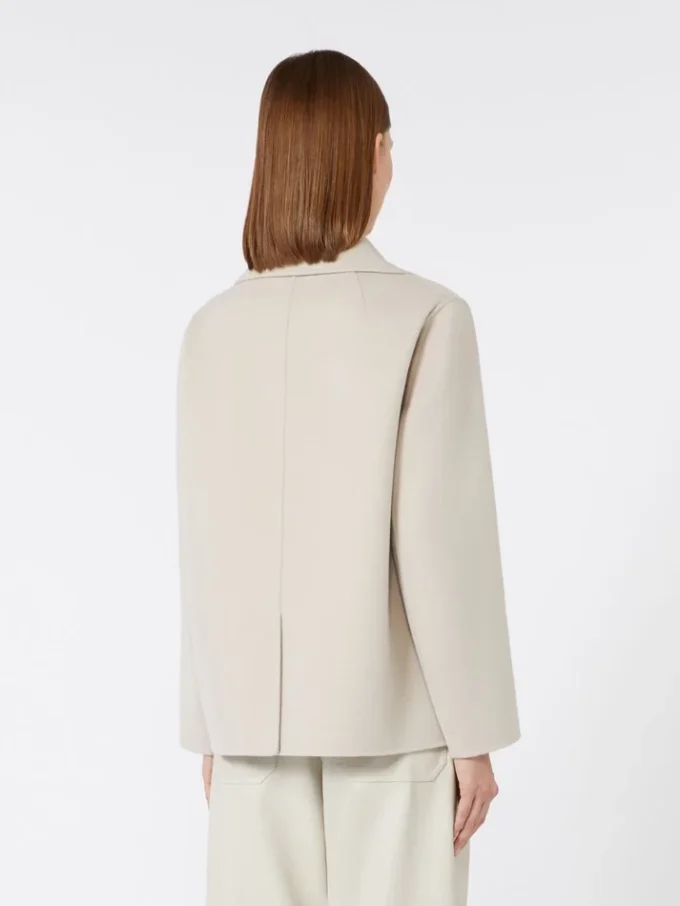 Veste en laine épaisse, couleur sable Veste en laine épaisse, couleur sable
