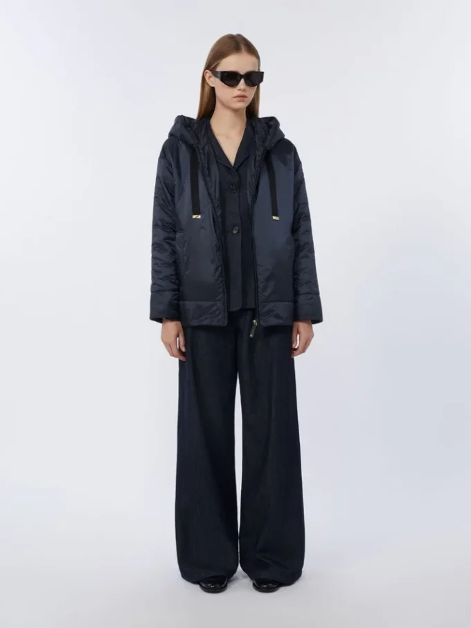 Veste matelassée à capuche en toile déperlante, bleu nuit Veste matelassée à capuche en toile déperlante, bleu nuit