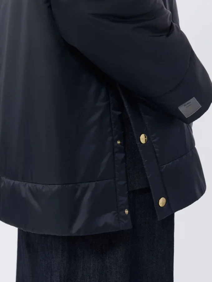 Veste matelassée à capuche en toile déperlante, bleu nuit Veste matelassée à capuche en toile déperlante, bleu nuit