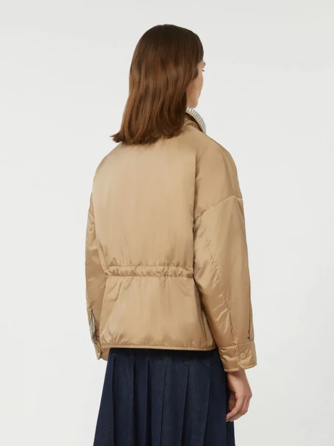 Veste matelassée réversible en toile déperlante, couleur noisette Veste matelassée réversible en toile déperlante, couleur noisette